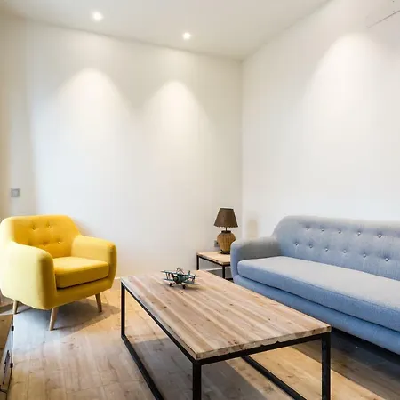 Apartamentos Lanza Seville Exterior photo